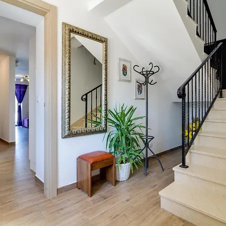 Agneza Holiday home Pula